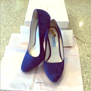 Prada Camoscio Metal Navy Suede Pump